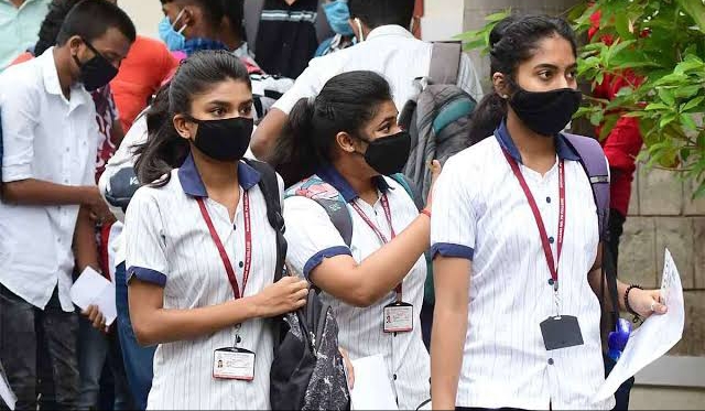 ഐഎച്ച്ആർഡി ടെക്‌നിക്കൽ ഹയർ സെക്കൻഡറി സ്കൂൾ പ്രവേശനം