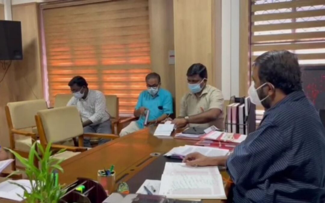 പ്ലസ് വൺ, പ്ലസ് ടു പരീക്ഷ: ഫീസ് അടയ്ക്കാനുള്ള തീയതികളിൽ മാറ്റം