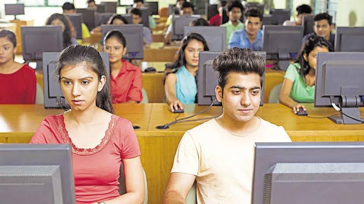 NEET-UG, JEE 2023 പരീക്ഷകളുടെ വിജ്ഞാപനം ഉടൻ: 2024 മുതൽ എൻട്രൻസ് കലണ്ടർ
