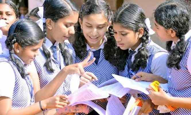 ഹയർ സെക്കന്ററി പരീക്ഷ ക്രമീകരണങ്ങൾ പൂർത്തിയായി: പരീക്ഷ എഴുതുന്നത് 8.67 ലക്ഷം പേർ