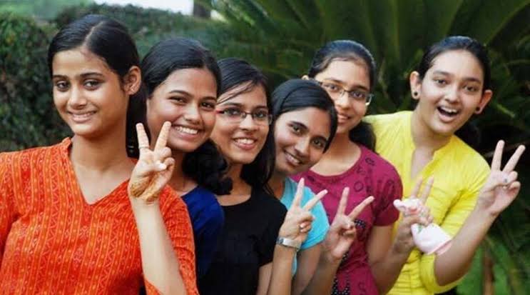 ഹയർ സെക്കന്ററി, വൊക്കേഷണൽ ഹയർ സെക്കന്ററി പരീക്ഷകൾക്ക് നാളെ തുടക്കം: ഏപ്രിൽ 3 മുതൽ മൂല്യനിർണയം