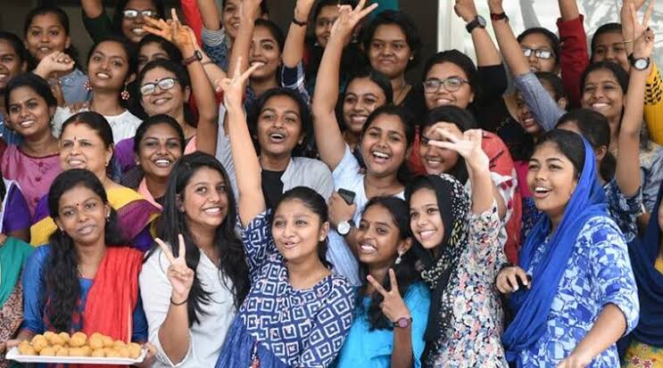 എസ്എസ്എൽസി പരീക്ഷാഫലം വന്നു: 99.70 ശതമാനം വിജയം