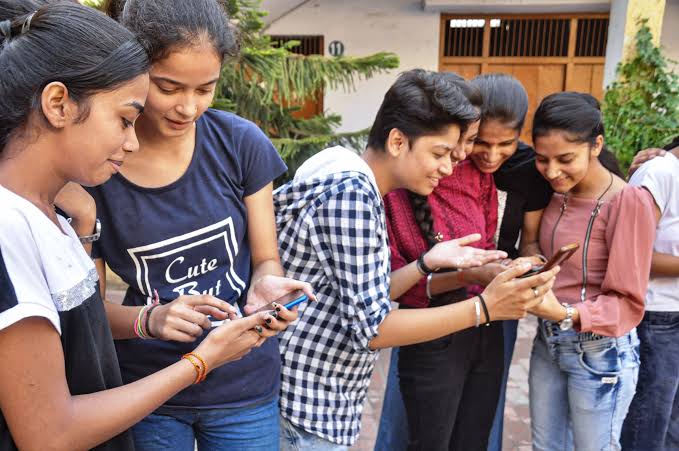 പ്ലസ് വൺ ഏകജാലക പ്രവേശനത്തിനുള്ള അപേക്ഷാ സമർപ്പണത്തിന്റെയും വിവിധ അലോട്മെന്റുകളുടെയും വിവരങ്ങൾ