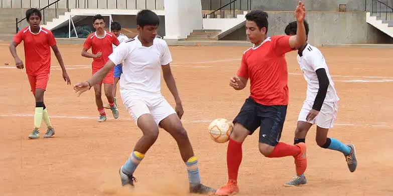 5ലക്ഷം സ്‌കൂൾ വിദ്യാർത്ഥികൾക്ക് ഫുട്ബോൾ പരിശീലനം: 500 പേർക്ക് അർജന്റീനിയൻ ഫുട്ബോൾ പരിശീലനം