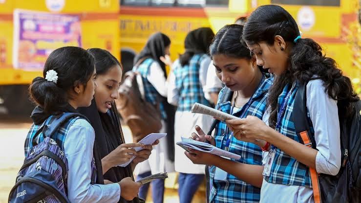 സ്കൂളുകളിലെ രണ്ടാംപാദ വാർഷിക പരീക്ഷയ്ക്ക് ഇനി 55ദിവസം: പഠനം കാര്യക്ഷമമാക്കണം