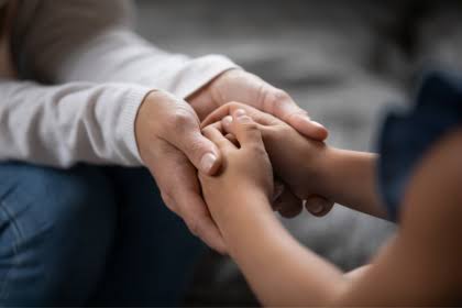 പുനർവിവാഹിതരുടെ കുട്ടികൾക്കായി സുരക്ഷാമിത്ര: പരിഗണയും കരുതലും ഉറപ്പാക്കും
