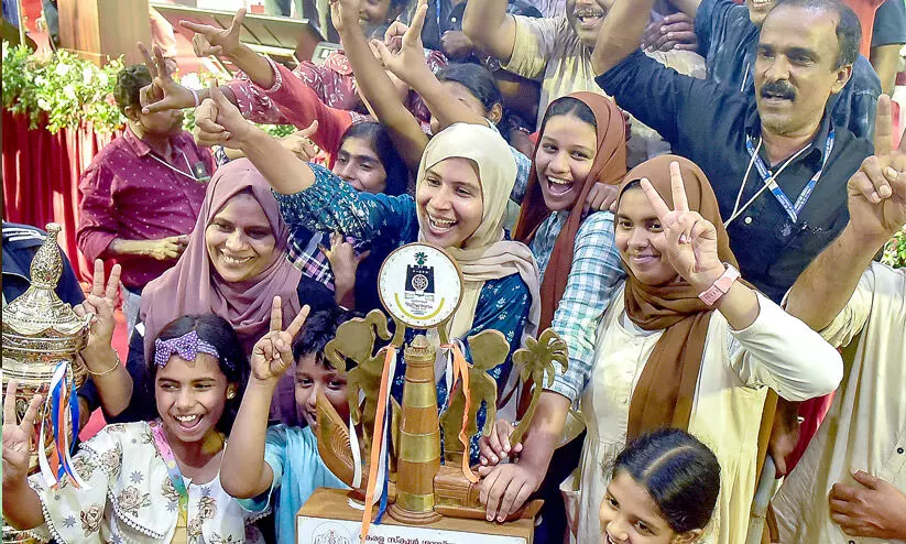 സം​സ്ഥാ​ന സ്കൂ​ൾ ശാസ്ത്രോ​ത്സ​വ​ത്തി​ൽ ഹാട്രിക്ക് കിരീടവുമായി മലപ്പുറം: രണ്ടാംസ്ഥാനം പാലക്കാടിന്